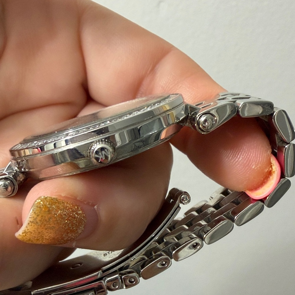 Michael Kors Silver Crystal Bezel Link Watch - Picture 5 of 10